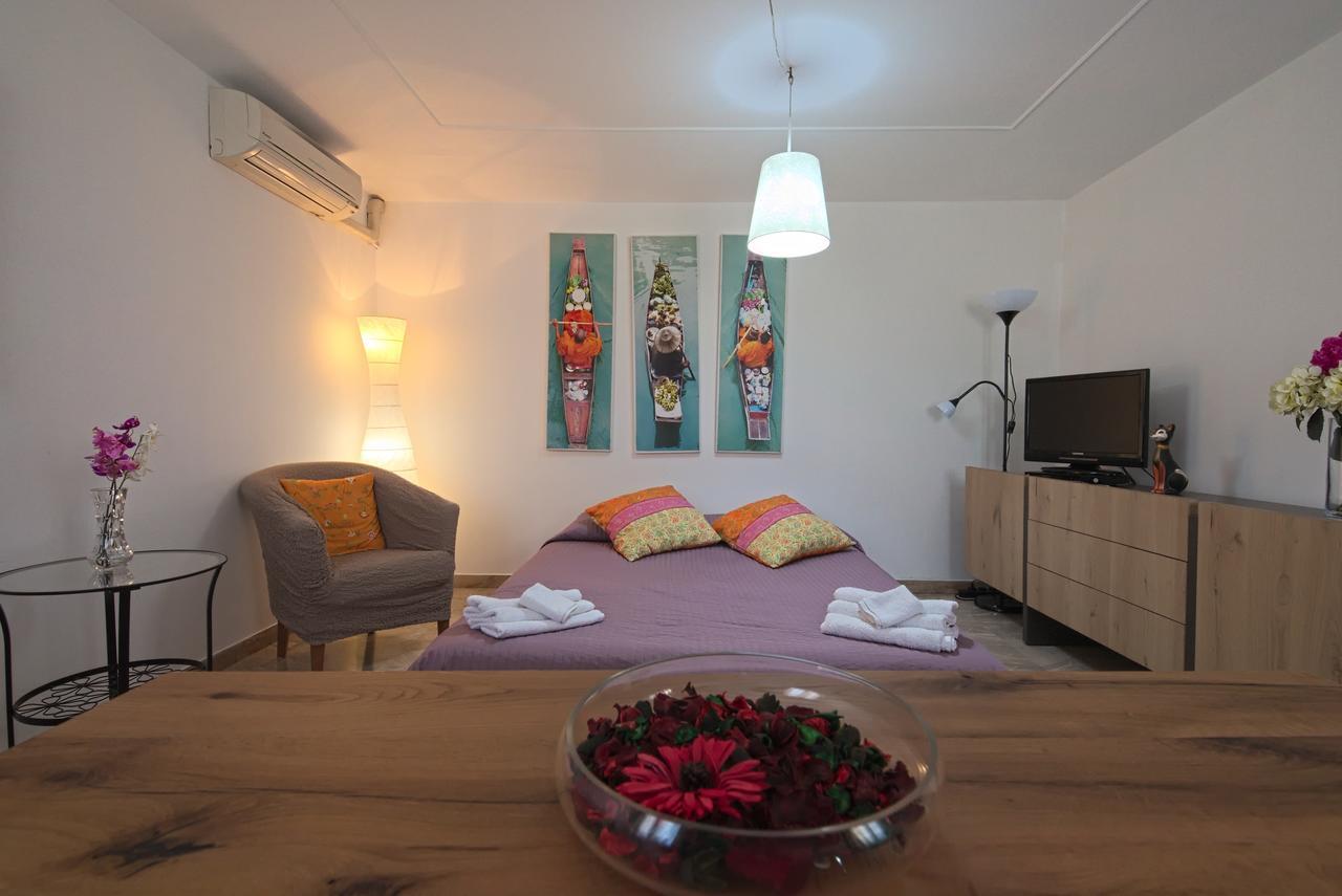 Anna Ai Frari Apartament *