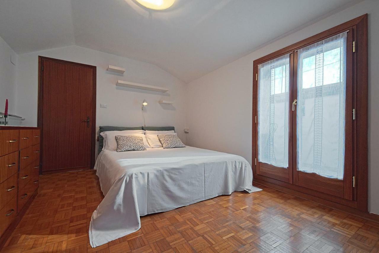 Anna Ai Frari Apartament *